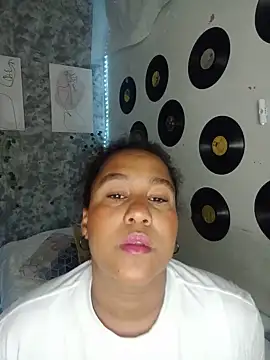 Snapshot of medusafox_ chatting on June 18, 2026, 4:46 am medusafox online show from June 18, 2026, 4:46 am