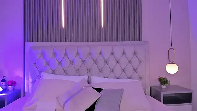 Valeria cute18 online show from March 12, 2026, 8:37 pm