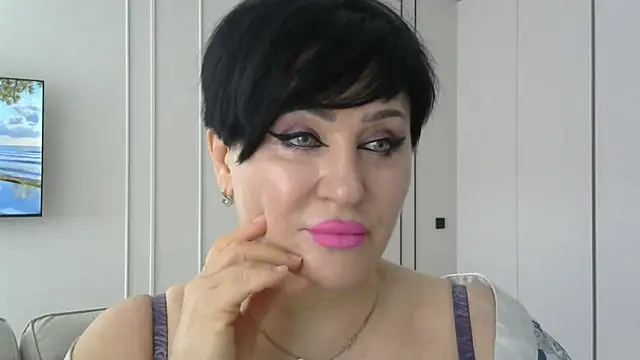 Snapshot of Kleotempt chatting on May 18, 2026, 11:49 am Kleotempt online show from May 18, 2026, 11:49 am