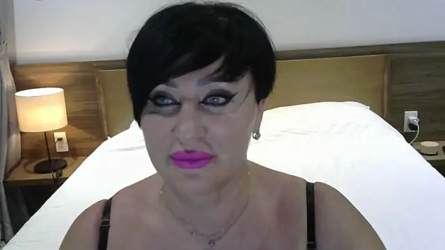 Snapshot of Kleotempt chatting on June 3, 2026, 4:34 pm Kleotempt online show from June 3, 2026, 4:34 pm