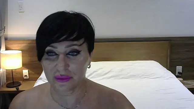 Kleotempt online show from June 19, 2026, 6:56 pm
