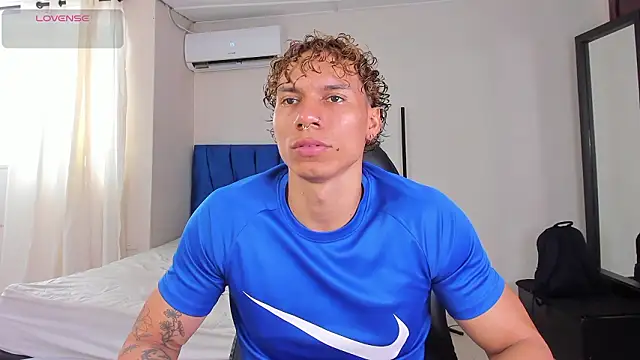 adam smiith1 online show from March 3, 2026, 1:28 pm