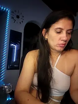 Snapshot of sashaaqueen chatting on March 11, 2026, 5:46 am sashaaqueen online show from March 11, 2026, 5:46 am