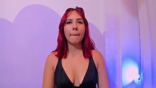 Snapshot of violeta_blaze1 chatting on June 6, 2026, 10:20 am violeta blaze1 online show from June 6, 2026, 10:20 am
