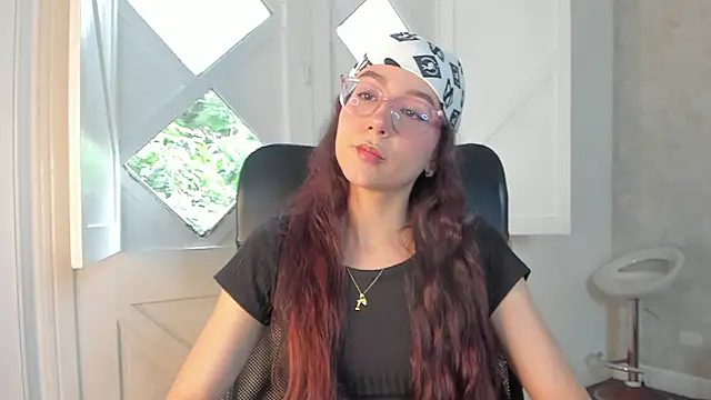 Arii wilde online show from February 26, 2026, 12:48 pm