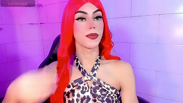 Snapshot of Gema_Jones_ chatting on May 19, 2026, 8:15 pm Gema Jones online show from May 19, 2026, 8:15 pm