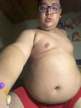 Estiv 05 online show from March 17, 2026, 4:06 am