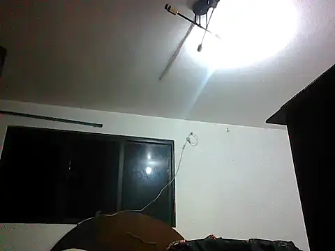 Snapshot of _iluvatar_ chatting on March 7, 2026, 5:37 am iluvatar online show from March 7, 2026, 5:37 am