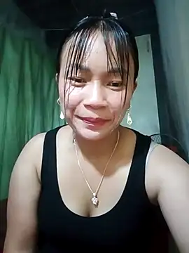 mami-rubi online show from April 27, 2026, 11:52 am