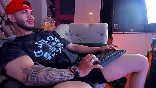 Snapshot of Vincentblack chatting on July 7, 2026, 6:47 am Vincentblack online show from July 7, 2026, 6:47 am