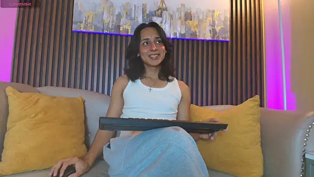 Snapshot of Elisasue chatting on June 5, 2026, 3:24 am Elisasue online show from June 5, 2026, 3:24 am