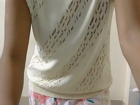 cute yashi online show from June 23, 2026, 4:27 pm