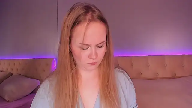 stacy moorex online show from May 4, 2026, 8:27 pm