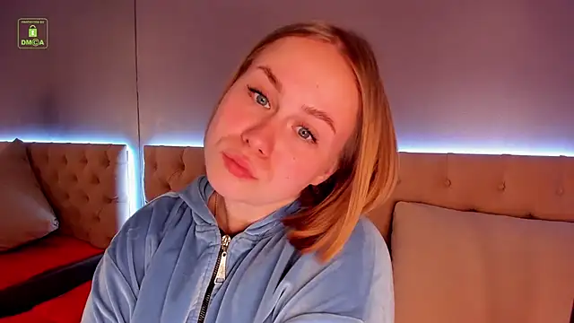 stacy moorex online show from July 8, 2026, 8:35 pm