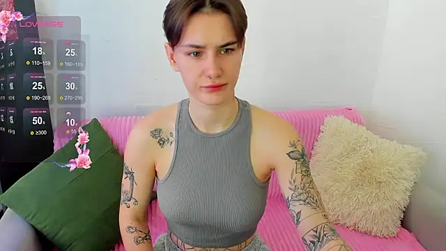 Snapshot of MilenaKeeks chatting on March 23, 2026, 8:07 am MilenaKeeks online show from March 23, 2026, 8:07 am