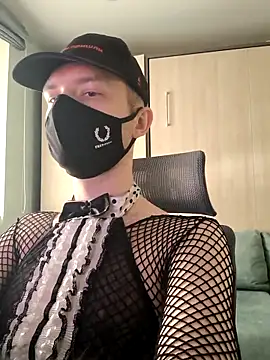 puppy4uu online show from March 19, 2026, 6:28 am