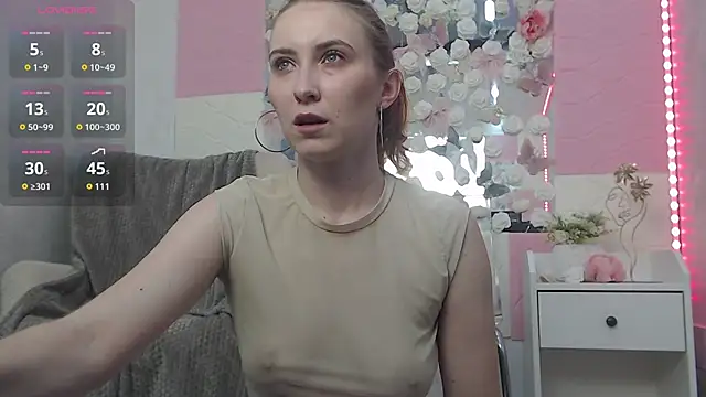 Snapshot of EmberLuna_ chatting on June 18, 2026, 6:46 am EmberLuna online show from June 18, 2026, 6:46 am