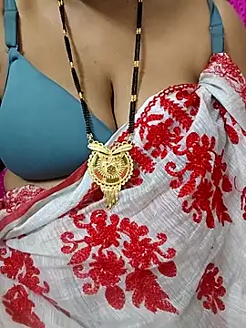 Snapshot of Sofiaa_09 chatting on March 31, 2026, 8:20 pm Sofiaa 09 online show from March 31, 2026, 8:20 pm