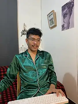 asian darlingcummersxXx online show from May 20, 2026, 2:01 pm