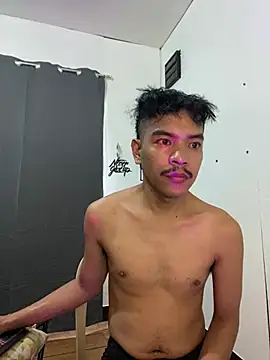 Snapshot of asian_darlingcummersxXx chatting on July 4, 2026, 1:56 am asian darlingcummersxXx online show from July 4, 2026, 1:56 am