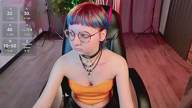 Snapshot of powderofgun chatting on July 15, 2026, 8:03 pm powderofgun online show from July 15, 2026, 8:03 pm