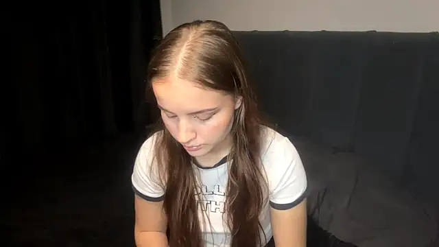 LowriseZiziphus online show from March 15, 2026, 3:29 pm