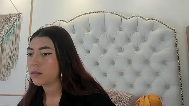 Sara funy online show from April 30, 2026, 11:16 am