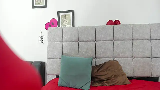 mariana villa72 online show from March 16, 2026, 4:55 pm