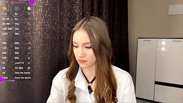 Snapshot of NuDonzze chatting on February 27, 2026, 5:24 pm NuDonzze online show from February 27, 2026, 5:24 pm