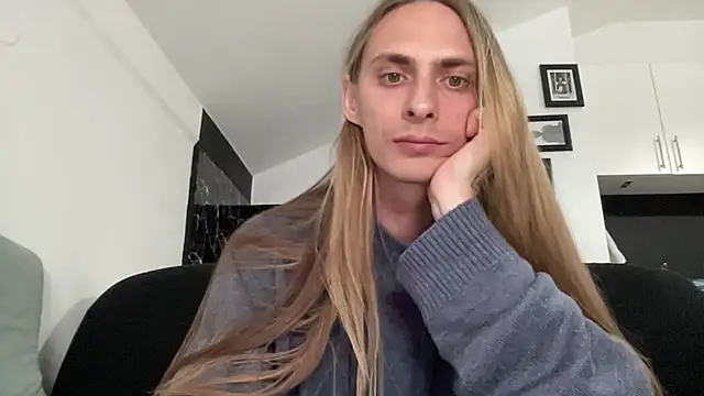 Snapshot of mi_chyort chatting on March 10, 2026, 6:02 pm mi chyort online show from March 10, 2026, 6:02 pm