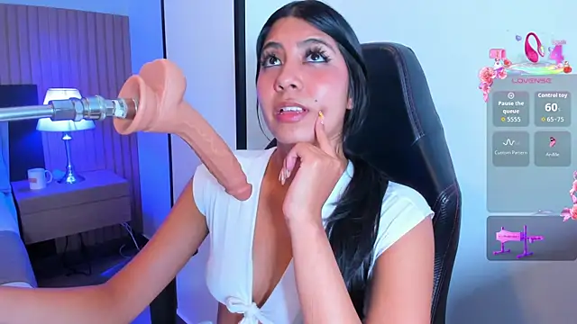 lanna doll  online show from July 19, 2026, 11:52 pm