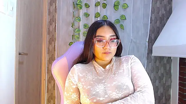 anyela donecm online show from April 30, 2026, 7:31 pm