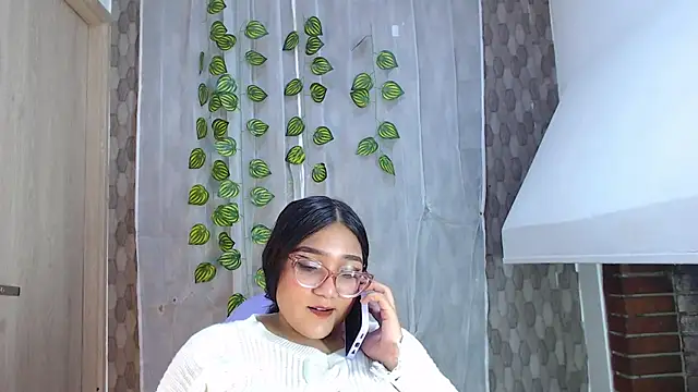 anyela donecm online show from May 1, 2026, 7:29 pm