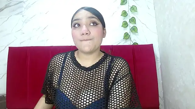 Snapshot of anyela_donecm chatting on June 18, 2026, 3:27 pm anyela donecm online show from June 18, 2026, 3:27 pm