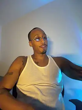 Snapshot of bruno_west chatting on May 28, 2026, 4:21 am bruno west online show from May 28, 2026, 4:21 am