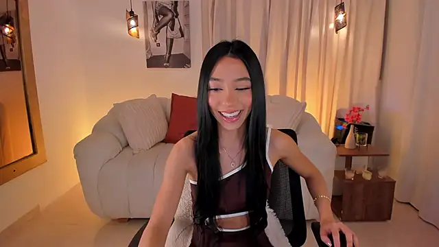 IsabellaLux  online show from May 3, 2026, 4:35 pm