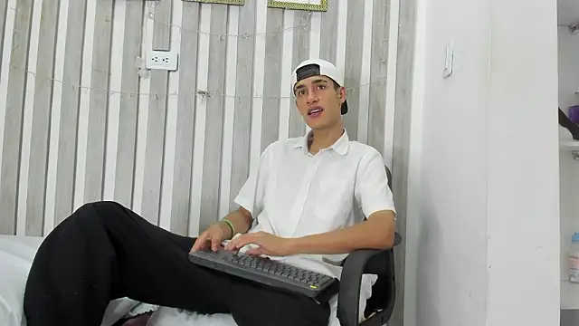 Thiagoduarte  online show from March 11, 2026, 11:38 am