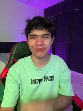 Camii pink online show from March 4, 2026, 6:36 pm