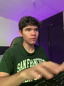 Camii pink online show from March 5, 2026, 6:15 pm