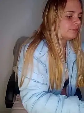 elarzeth 24 online show from March 10, 2026, 1:43 am