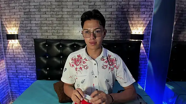 Lian Prince online show from March 10, 2026, 7:19 pm