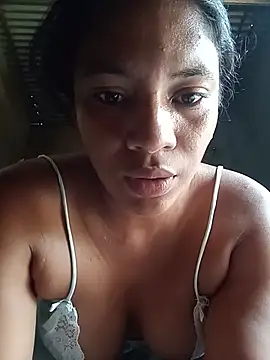 sexyhotbigass online show from August 5, 2026, 5:38 pm