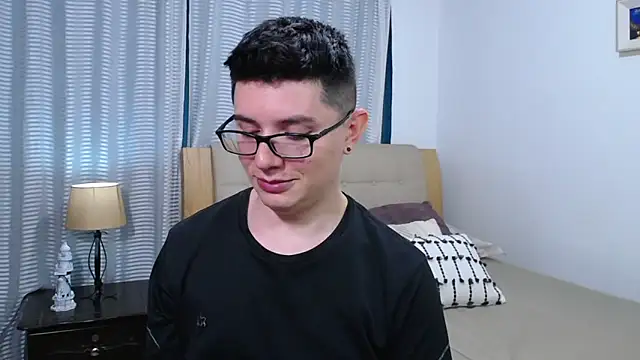 BlackFoXXX69 online show from February 26, 2026, 7:13 pm