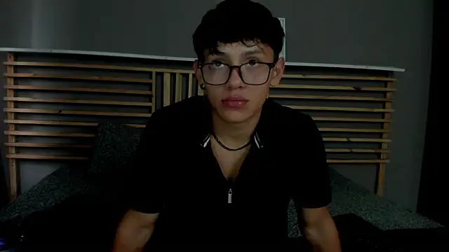 clark ken01 online show from April 29, 2026, 8:59 pm