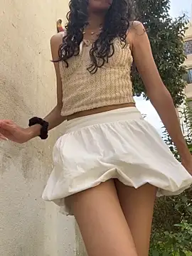 Snapshot of Sophiemoo_ chatting on June 21, 2026, 3:25 pm Sophiemoo online show from June 21, 2026, 3:25 pm