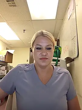 Snapshot of LadyB07 chatting on July 2, 2026, 5:30 pm LadyB07 online show from July 2, 2026, 5:30 pm
