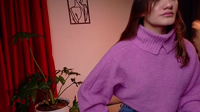 Snapshot of Mia_Benett_ chatting on June 19, 2026, 2:10 pm Mia Benett online show from June 19, 2026, 2:10 pm