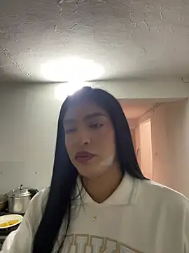Snapshot of Misty-kat chatting on July 25, 2026, 5:32 pm Misty-kat online show from July 25, 2026, 5:32 pm