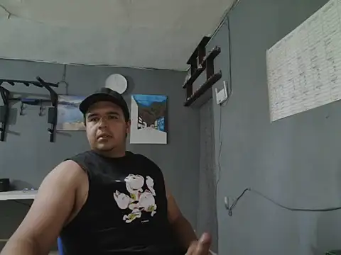 Snapshot of Dano372 chatting on August 1, 2026, 4:12 am Dano372 online show from August 1, 2026, 4:12 am