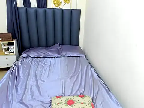 Snapshot of Maddison_Lore chatting on March 8, 2026, 4:49 am Maddison Lore online show from March 8, 2026, 4:49 am